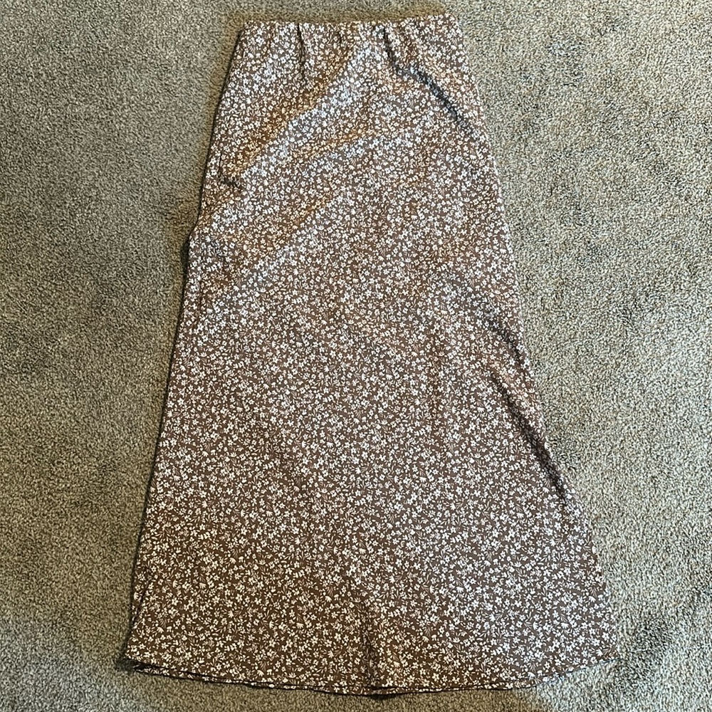 Altar’d state amora floral midi skirt small